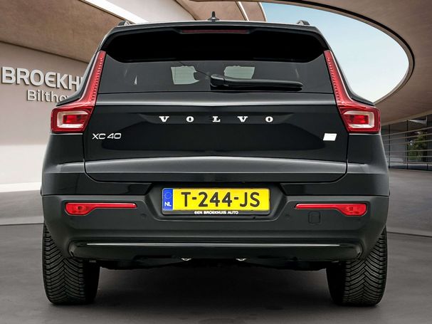 Volvo XC40 Core 175 kW image number 7