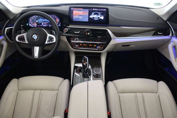 BMW 520i 135 kW image number 8