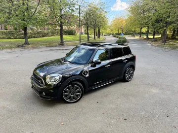 Car image 28