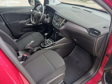 Car image 16