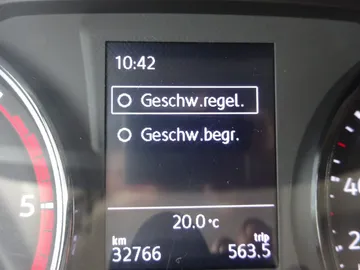 Car image 36