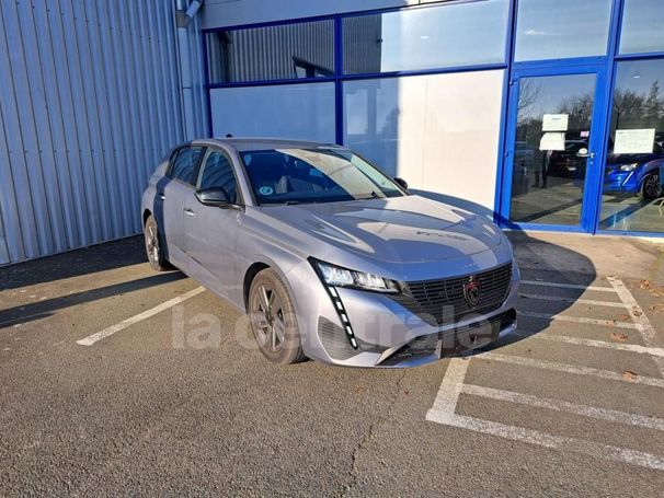 Peugeot 308 1.2 PureTech 130 Active 96 kW image number 2