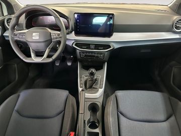 Car image 10