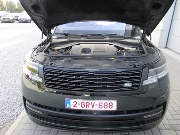 Car image 26