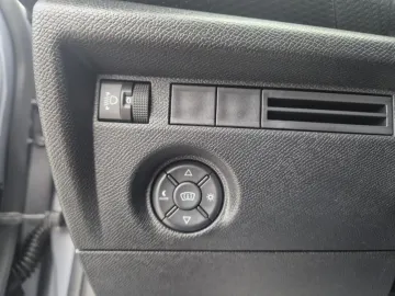 Car image 50