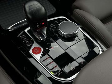 Car image 36