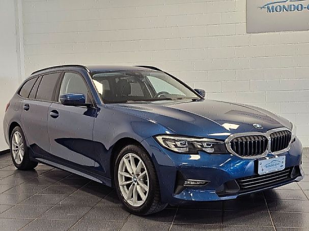 BMW 320d Touring xDrive 140 kW image number 2