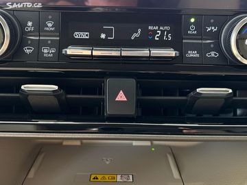Car image 33