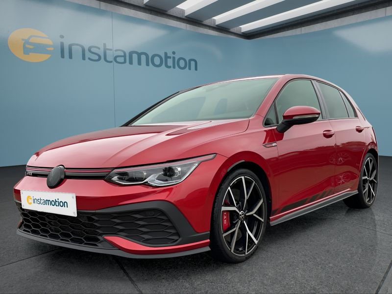 Volkswagen Golf 8 2.0