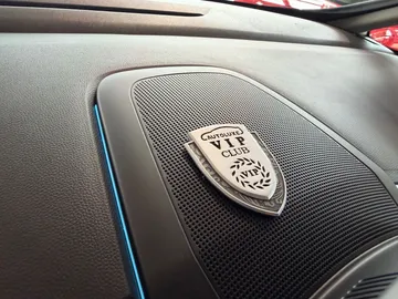Car image 35