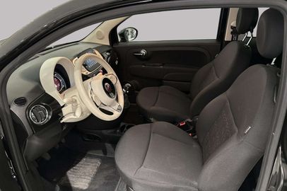 Car image 10