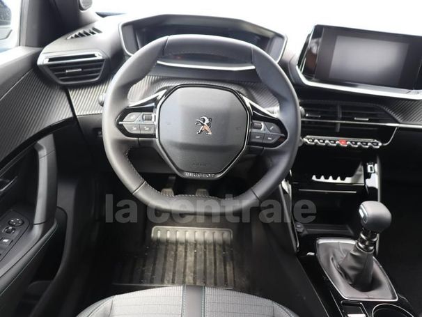 Peugeot 2008 PureTech 130 Allure 96 kW image number 18