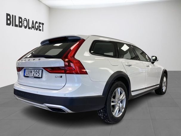 Volvo V90 Cross Country D4 AWD 141 kW image number 3