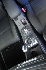 Car image 40