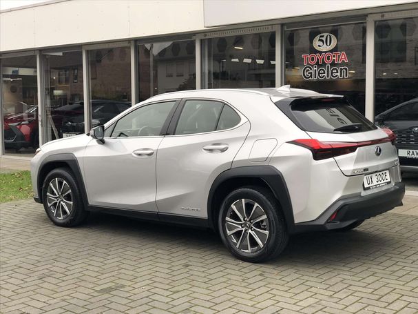 Lexus UX 300e 150 kW image number 3