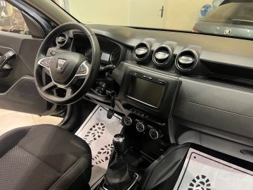 Car image 38