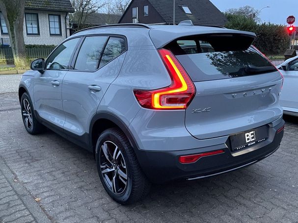 Volvo XC40 B4 Plus Dark 145 kW image number 6