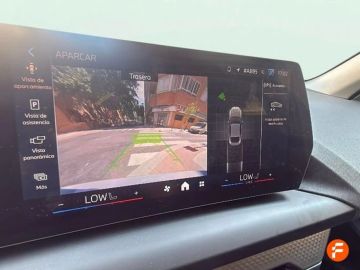 Car image 25