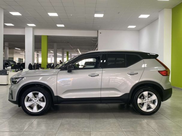 Volvo XC40 B3 Core 120 kW image number 8