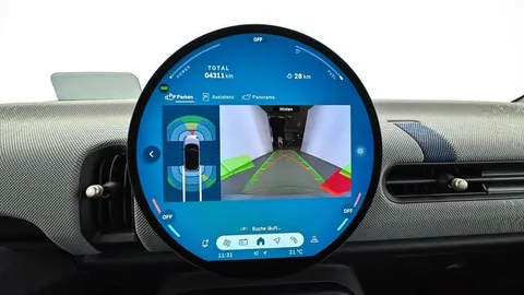 Car image 21
