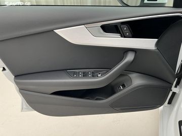 Car image 37