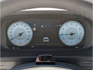 Car image 23