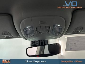 Car image 37