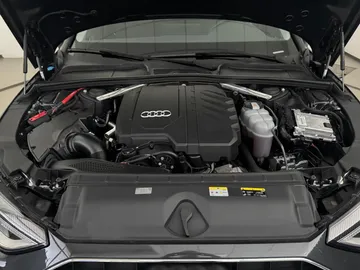 Car image 28