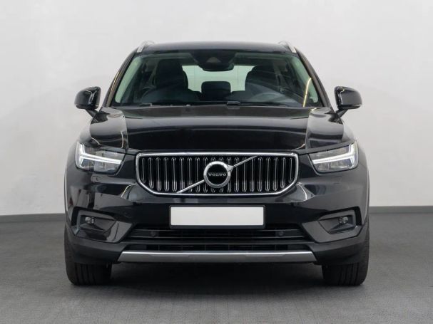 Volvo XC40 AWD 140 kW image number 2