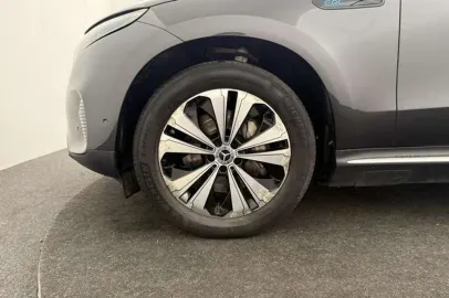 Car image 36