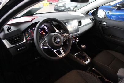 Car image 11