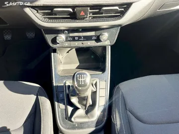 Car image 22