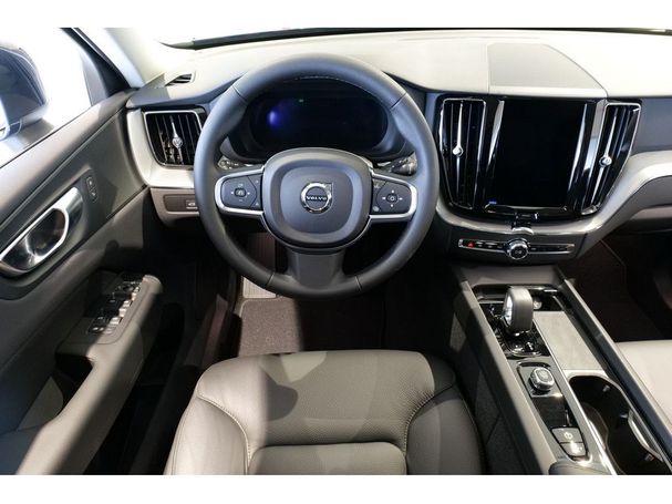 Volvo XC60 B4 Core 145 kW image number 9