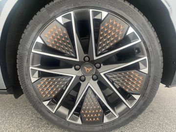 Car image 35