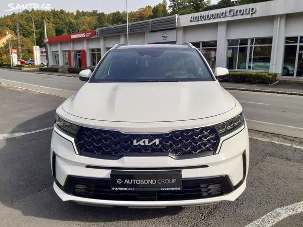 Kia Sorento 1.6 T-GDI 169 kW image number 4