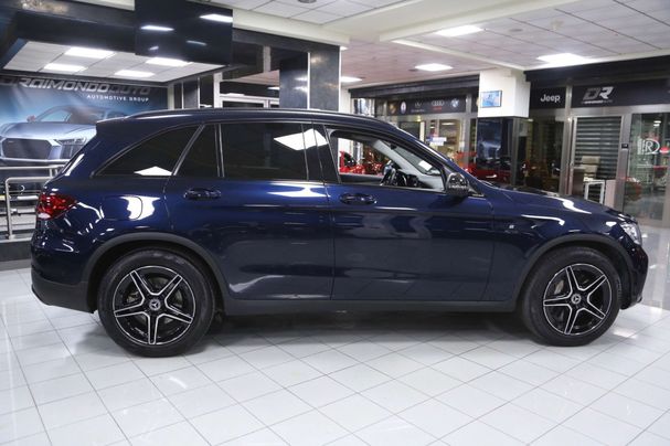 Mercedes-Benz GLC 300 de 4Matic 225 kW image number 3