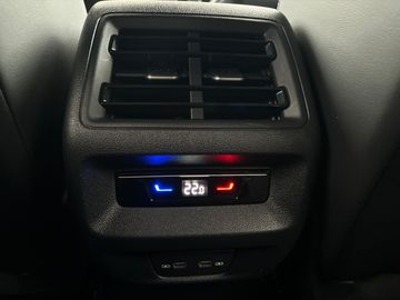 Car image 35