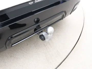 Car image 32