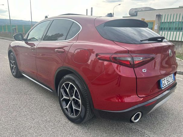 Alfa Romeo Stelvio 2.2 Q4 154 kW image number 7