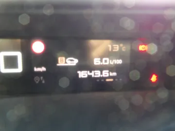 Car image 29