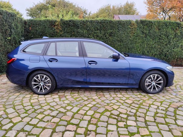 BMW 330i Touring 135 kW image number 8