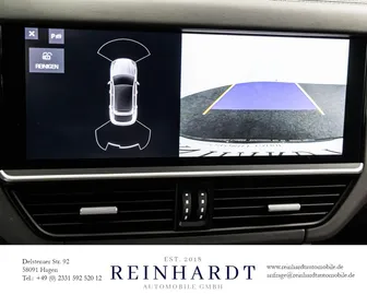 Car image 26
