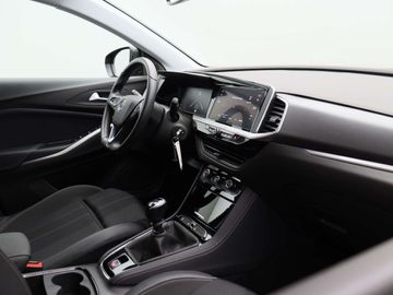 Car image 31