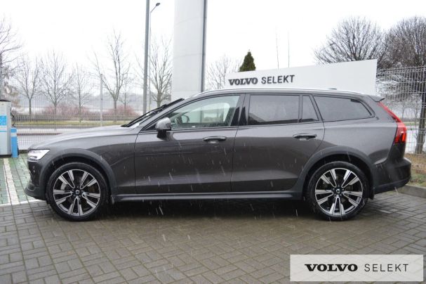 Volvo V60 Cross Country AWD 184 kW image number 6