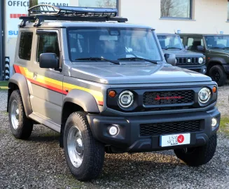Car image 4