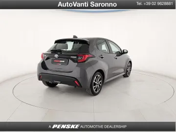 Car image 5