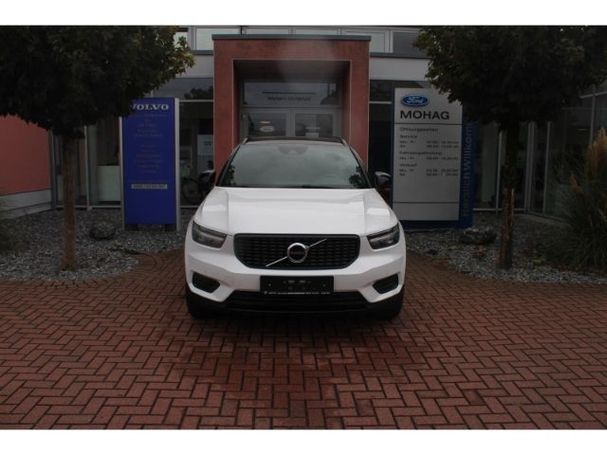 Volvo XC40 R Plug-in Hybrid T4 Design 155 kW image number 2