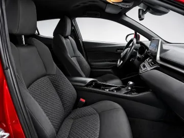 Car image 15