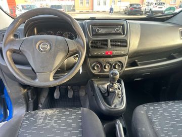 Car image 13