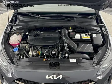 Car image 35